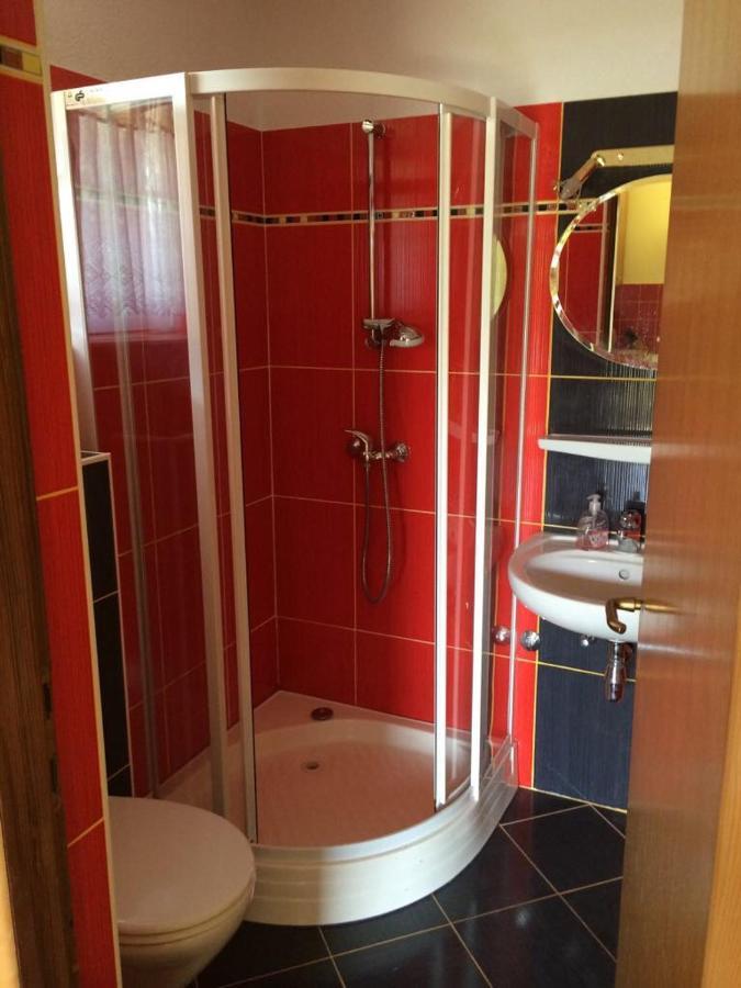 Apartman Put Svete Kate Raslina Luaran gambar