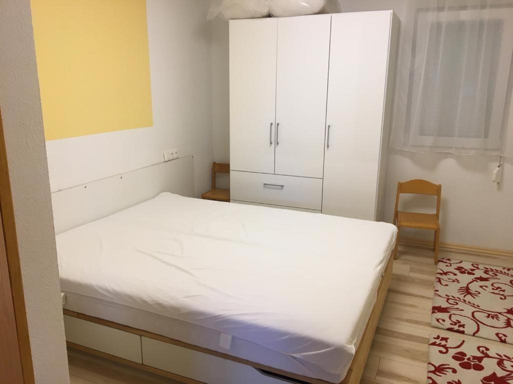 Apartman Put Svete Kate Raslina Luaran gambar
